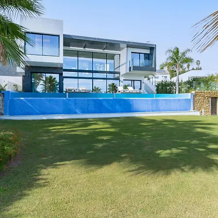 Michaela Moderna De Super Lujo Con Piscina Y Vistas Vila Estepona